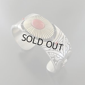 画像1: ナバホ族：コーラル（血赤珊瑚）バングル【Marco Begaye】