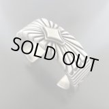 画像: ナバホ族：極厚サンバーストバングル