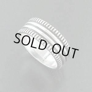 画像: ナバホ族:チゼルワークリング【Leonard Gene】21号