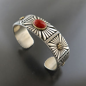 インディアンジュエリーの専門販売ショップ【BRONCO】